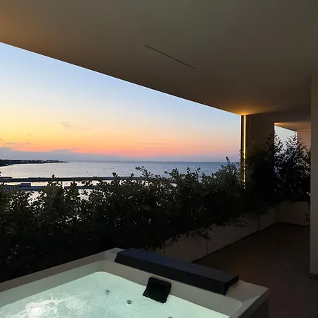 Thalora - Luxury *