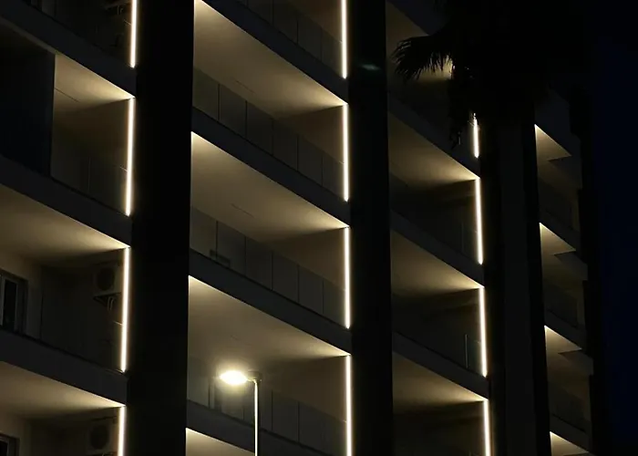 Thalora - Luxury בארי