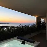 Thalora - Luxury *
