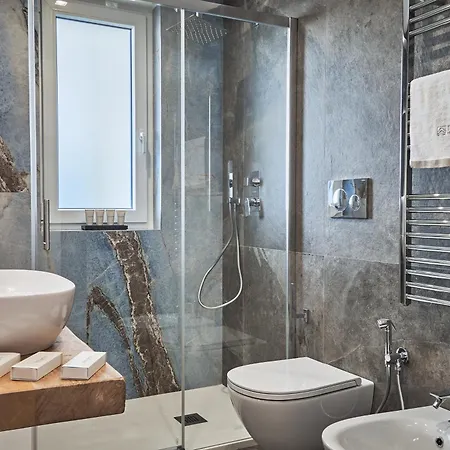 Thalora - Luxury * バーリ