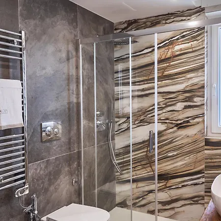 Thalora - Luxury バーリ